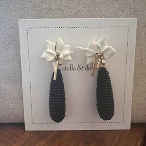 Stella & Dot Flower Earrings